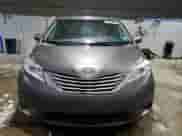 2016 Toyota Sienna LE с VIN 5TDJK3DC8GS133889, выставлен на аукционе Copart как лот 43988305 с пробегом 158 899 миль миль и Списание • Salvage title. История ставок и продаж доступна на DreamBid. Изображение 5.