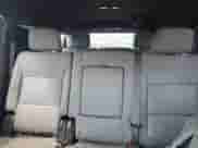 2022 Chevrolet Suburban LT z VIN 1GNSCCKD7NR190939, wystawiony jako Copart lot #62860575 z przebiegiem 82 609 mil mil oraz Czysty tytuł • Clean title. Historia ofert i sprzedaży dostępna na DreamBid. Obrazek 10.