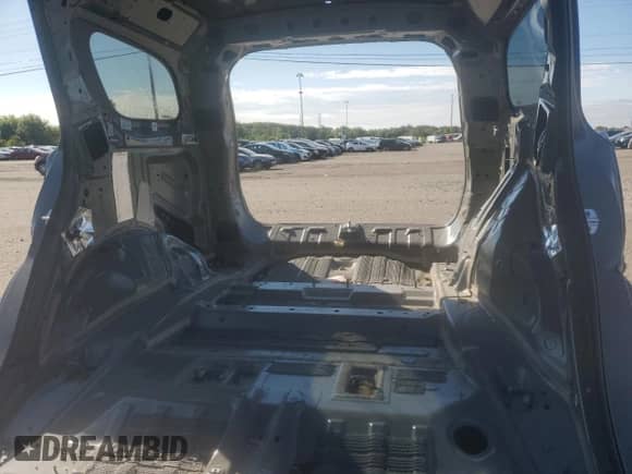 2022 Dodge Durango SRT 392 z VIN 1C4SDJGJ6NC187767, wystawiony jako Copart lot #63573355 z przebiegiem Nie podano mil oraz Nie do naprawy • Non repairable. Historia ofert i sprzedaży dostępna na DreamBid. Obrazek 10.