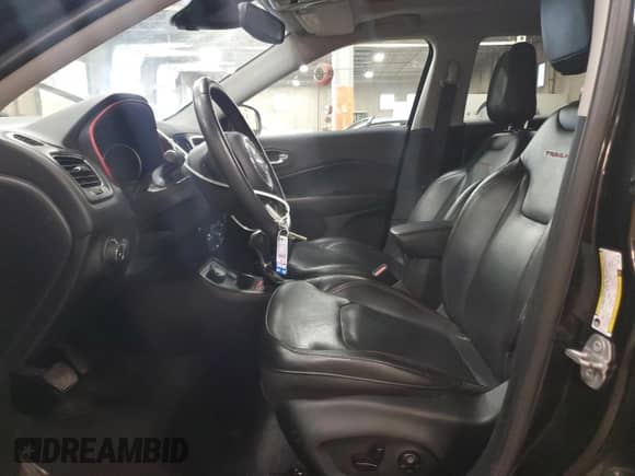 2018 Jeep Compass Trailhawk с VIN 3C4NJDDB5JT367132, выставлен на аукционе Copart как лот 84567535 с пробегом 136 876 миль миль и Списание • Salvage title. История ставок и продаж доступна на DreamBid. Изображение 7.