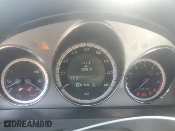 2010 Mercedes-Benz C 300 Sport с VIN WDDGF5EB1AR130733, выставлен на аукционе Copart как лот 67221705 с пробегом 137 815 миль миль и На запчасти • Non repairable. История ставок и продаж доступна на DreamBid. Изображение 9.