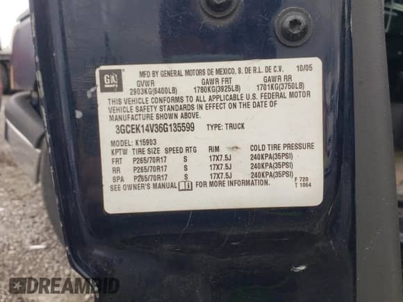 2006 Chevrolet Silverado 1500 Work Truck с VIN 3GCEK14V36G135599, выставлен на аукционе Copart как лот 55162475 с пробегом 161 034 миль миль и На запчасти • Non repairable. История ставок и продаж доступна на DreamBid. Изображение 12.