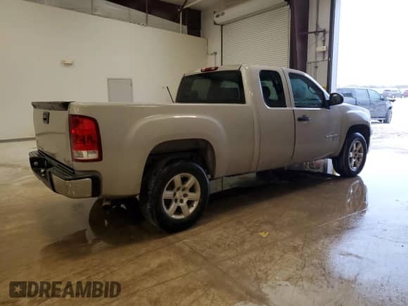 2008 GMC Sierra 1500 Work Truck with VIN 1GTEC19XX8Z221342, listed as a Copart auction lot 41489385 with 193,272 mi miles and Clean title. Bid and sale history available at DreamBid. Image 3.