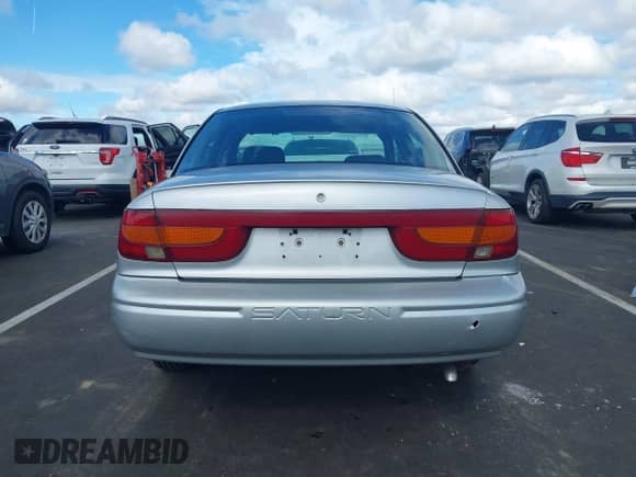 2002 Saturn SL с VIN 1G8ZK52782Z179521, выставлен на аукционе IAAI как лот 43043353 с пробегом 134 646 миль миль и . История ставок и продаж доступна на DreamBid. Изображение 16.