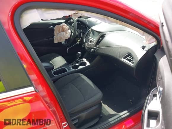 2018 Chevrolet Cruze LT with VIN 1G1BE5SM8J7196181, listed as a IAAI auction lot 42514097 with 137,948 mi miles and . Bid and sale history available at DreamBid. Image 5.