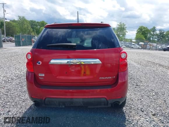 2015 Chevrolet Equinox LT z VIN 2GNFLFE30F6116118, wystawiony jako IAAI lot #42255499 z przebiegiem 122 361 mil mil oraz . Historia ofert i sprzedaży dostępna na DreamBid. Obrazek 16.