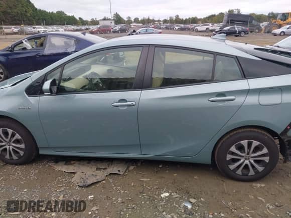 2019 Toyota Prius LE с VIN JTDL9RFU5K3000319, выставлен на аукционе IAAI как лот 43366826 с пробегом 35 489 миль миль и . История ставок и продаж доступна на DreamBid. Изображение 14.