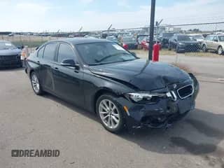 2017 BMW 3 Series 320i z VIN WBA8E1G32HNU16279, wystawiony jako IAAI lot #43242162 z przebiegiem 53 162 mil mil oraz . Historia ofert i sprzedaży dostępna na DreamBid. Obrazek 1.