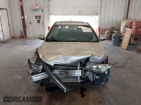 2011 Chevrolet Cruze 2LT z VIN 1G1PG5S95B7146982, wystawiony jako IAAI lot #42696089 z przebiegiem 190 488 mil mil oraz . Historia ofert i sprzedaży dostępna na DreamBid. Obrazek 6.