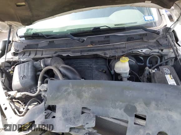 2018 Ram 1500 Big Horn z VIN 1C6RR7GT7JS106481, wystawiony jako IAAI lot #42441574 z przebiegiem 179 700 mil mil oraz . Historia ofert i sprzedaży dostępna na DreamBid. Obrazek 10.