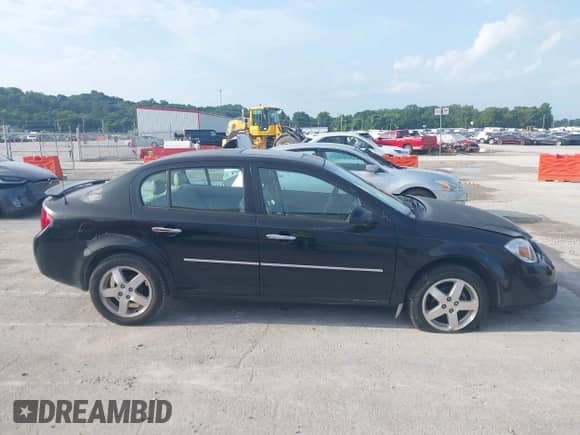 2005 Chevrolet Cobalt LT с VIN 1G1AZ54FX57601199, выставлен на аукционе IAAI как лот 42770090 с пробегом 111 272 миль миль и . История ставок и продаж доступна на DreamBid. Изображение 14.