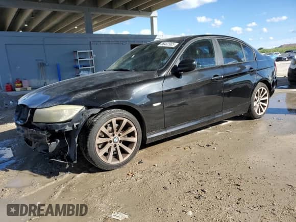 2011 BMW 3 Series 328i с VIN WBAPH7C53BA802270, выставлен на аукционе Copart как лот 86462905 с пробегом 194 407 миль миль и Списание • Salvage title. История ставок и продаж доступна на DreamBid. Изображение 1.