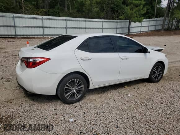 2016 Toyota Corolla L with VIN 5YFBURHE6GP375764, listed as a Copart auction lot 80328335 with 183,449 mi miles and Salvage title. Bid and sale history available at DreamBid. Image 3.