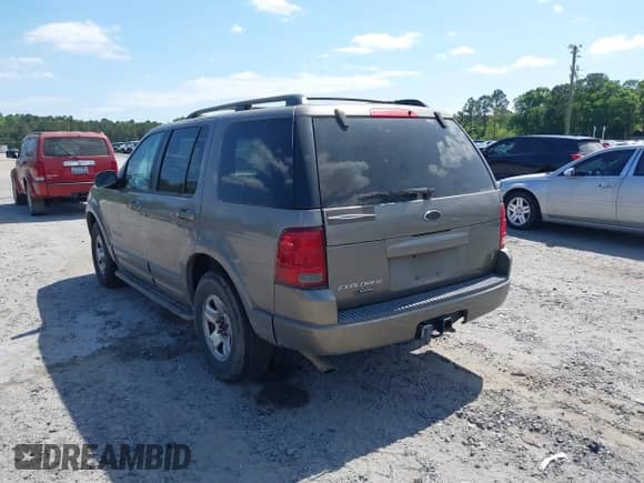 2002 Ford Explorer Limited с VIN 1FMZU75W82ZC70072, выставлен на аукционе IAAI как лот 42060852 с пробегом 320 848 миль миль и . История ставок и продаж доступна на DreamBid. Изображение 3.