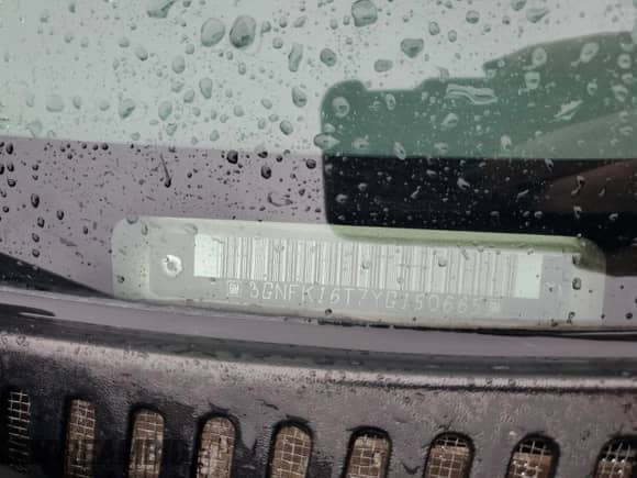 2000 Chevrolet Suburban LT z VIN 3GNFK16T7YG150665, wystawiony jako Copart lot #76552064 z przebiegiem 214 608 mil mil oraz Szkoda całkowita • Salvage title. Historia ofert i sprzedaży dostępna na DreamBid. Obrazek 13.