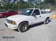1997 Chevrolet S-10 LS с VIN 1GCCS1446VK137689, выставлен на аукционе IAAI как лот 43476760 с пробегом 189 423 миль миль и . История ставок и продаж доступна на DreamBid. Изображение 2.