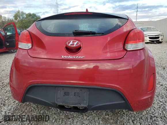 2016 Hyundai Veloster с VIN KMHTC6AD8GU279964, выставлен на аукционе Copart как лот 82178485 с пробегом 85 105 миль миль и Чистый • Clean title. История ставок и продаж доступна на DreamBid. Изображение 6.