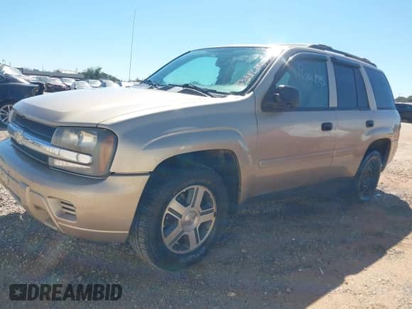 2006 Chevrolet TrailBlazer LT with VIN 1GNDS13S262358543, listed as a IAAI auction lot 43421575 with Not provided miles and . Bid and sale history available at DreamBid. Image 2.