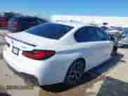 2022 BMW 5 Series 540i с VIN WBA53BJ08NCJ98210, выставлен на аукционе IAAI как лот 41369294 с пробегом 27 330 миль миль и . История ставок и продаж доступна на DreamBid. Изображение 4.