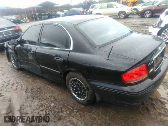 2002 Hyundai Sonata z VIN KMHWF25S32A536478, wystawiony jako IAAI lot #40368380 z przebiegiem 80 952 mil mil oraz . Historia ofert i sprzedaży dostępna na DreamBid. Obrazek 3.