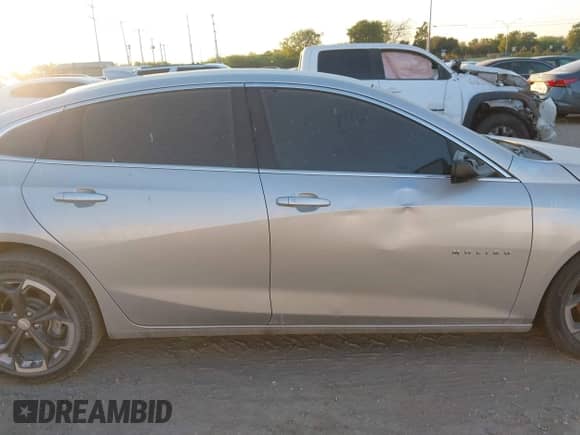 2022 Chevrolet Malibu LT с VIN 1G1ZD5ST9NF126029, выставлен на аукционе IAAI как лот 43432401 с пробегом 106 639 миль миль и . История ставок и продаж доступна на DreamBid. Изображение 13.