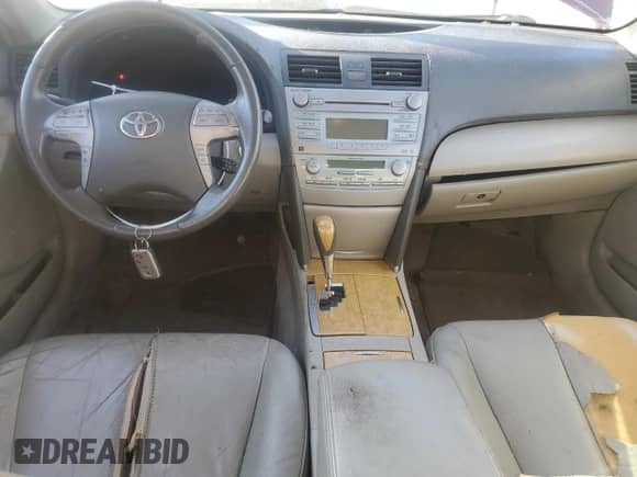 2007 Toyota Camry XLE с VIN 4T1BK46K37U045242, выставлен на аукционе Copart как лот 90364985 с пробегом 180 107 миль миль и Чистый • Clean title. История ставок и продаж доступна на DreamBid. Изображение 8.