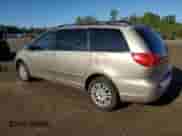 2010 Toyota Sienna XLE с VIN 5TDDK4CC0AS032776, выставлен на аукционе Copart как лот 70566325 с пробегом 174 831 миль миль и Чистый • Clean title. История ставок и продаж доступна на DreamBid. Изображение 2.