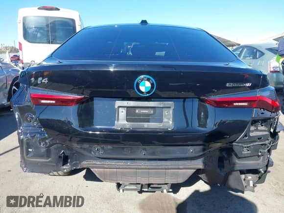 2024 BMW i4 eDrive40 с VIN WBY73AW06RFS52041, выставлен на аукционе IAAI как лот 41320110 с пробегом 21 810 миль миль и . История ставок и продаж доступна на DreamBid. Изображение 17.