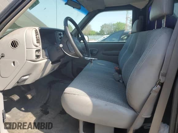 1996 GMC Sierra 1500 с VIN 1GTEC14W4TZ547547, выставлен на аукционе Copart как лот 55107505 с пробегом 89 674 миль миль и Списание • Salvage title. История ставок и продаж доступна на DreamBid. Изображение 7.