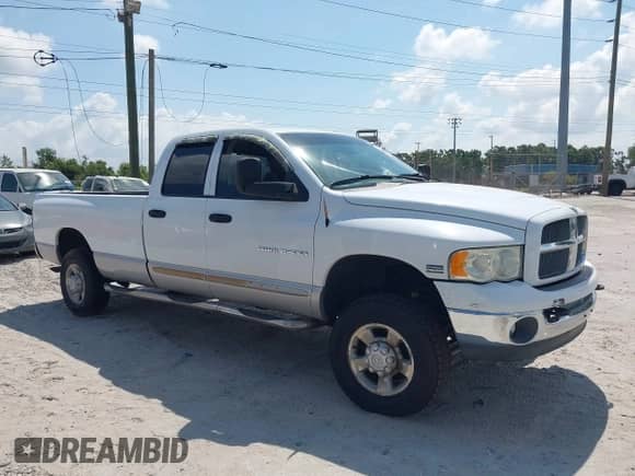 2003 Dodge 2500 ST z VIN 1D7KU28D43J537703, wystawiony jako IAAI lot #42150162 z przebiegiem 224 783 mil mil oraz . Historia ofert i sprzedaży dostępna na DreamBid. Obrazek 13.