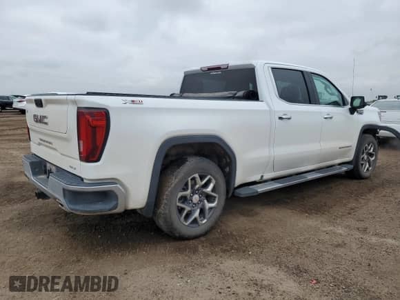 2023 GMC Sierra 1500 SLT with VIN 1GTUUDEL0PZ228893, listed as a Copart auction lot 85094915 with 22,722 mi miles and Clean title. Bid and sale history available at DreamBid. Image 3.