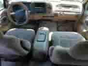 1995 Chevrolet Tahoe z VIN 1GNEK13K9SJ444047, wystawiony jako Copart lot #67709255 z przebiegiem 287 331 mil mil oraz Szkoda całkowita • Salvage title. Historia ofert i sprzedaży dostępna na DreamBid. Obrazek 8.