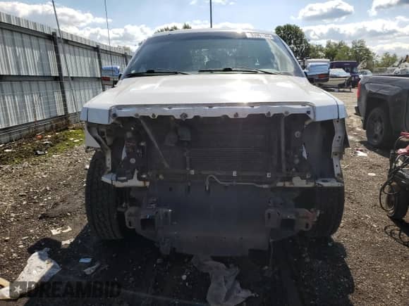 2012 Ford F-150 XL z VIN 1FTFX1EF6CFC04649, wystawiony jako Copart lot #83961305 z przebiegiem 250 597 mil mil oraz Czysty tytuł • Clean title. Historia ofert i sprzedaży dostępna na DreamBid. Obrazek 5.