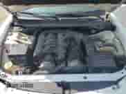 2008 Dodge Charger SE z VIN 2B3KA43G08H181552, wystawiony jako Copart lot #70256144 z przebiegiem 82 589 mil mil oraz Szkoda całkowita • Salvage title. Historia ofert i sprzedaży dostępna na DreamBid. Obrazek 11.