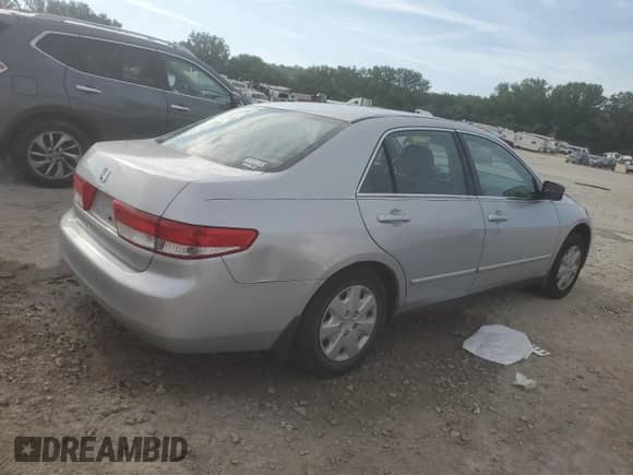 2003 Honda Accord LX с VIN 1HGCM56423A028021, выставлен на аукционе Copart как лот 68320825 с пробегом 175 096 миль миль и Списание • Salvage title. История ставок и продаж доступна на DreamBid. Изображение 3.