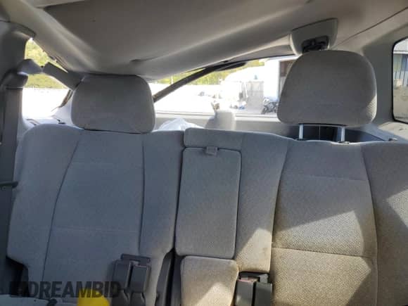 2005 Hyundai Santa Fe GLS с VIN KM8SC13D55U903499, выставлен на аукционе Copart как лот 80103685 с пробегом 174 294 миль миль и Чистый • Clean title. История ставок и продаж доступна на DreamBid. Изображение 10.