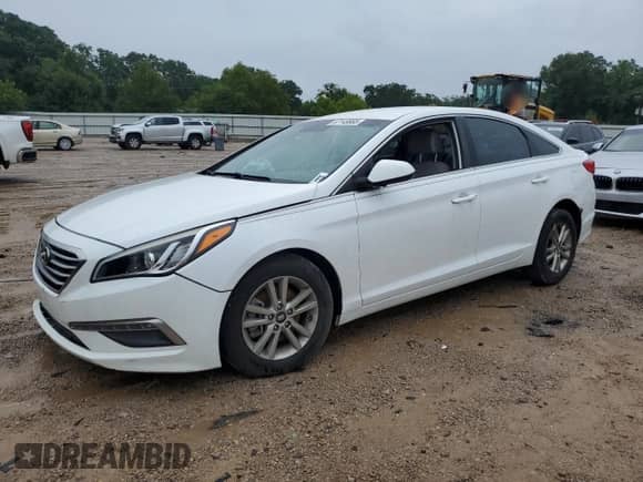2015 Hyundai Sonata SE with VIN 5NPE24AF6FH241230, listed as a Copart auction lot 67149985 with Not provided miles and Clean title. Bid and sale history available at DreamBid. Image 1.