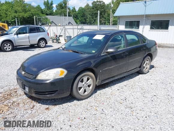 2009 Chevrolet Impala LT with VIN 2G1WT57K391157876, listed as a IAAI auction lot 42489491 with 316,182 mi miles and . Bid and sale history available at DreamBid. Image 2.