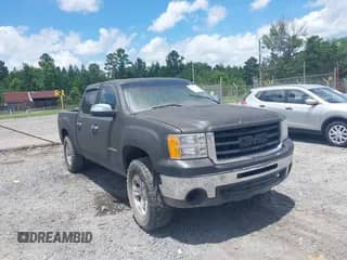 2011 GMC Sierra 1500 SL z VIN 3GTP2UEA0BG170603, wystawiony jako IAAI lot #42532344 z przebiegiem Nie podano mil oraz . Historia ofert i sprzedaży dostępna na DreamBid. Obrazek 1.