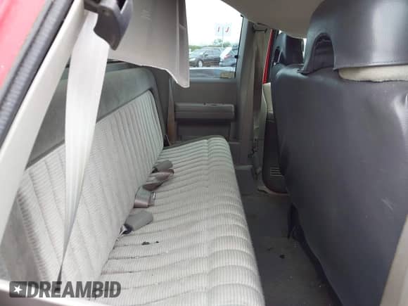 1994 GMC Sierra 1500 z VIN 2GTEC19K8R1513604, wystawiony jako IAAI lot #42402414 z przebiegiem 201 792 mil mil oraz . Historia ofert i sprzedaży dostępna na DreamBid. Obrazek 8.
