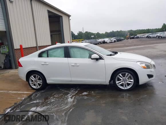 2012 Volvo S60 T5 с VIN YV1622FS3C2114909, выставлен на аукционе IAAI как лот 42969803 с пробегом 185 164 миль миль и . История ставок и продаж доступна на DreamBid. Изображение 13.