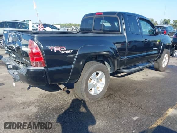 2005 Toyota Tacoma с VIN 5TEUU42N75Z114185, выставлен на аукционе IAAI как лот 43271947 с пробегом 172 996 миль миль и . История ставок и продаж доступна на DreamBid. Изображение 4.