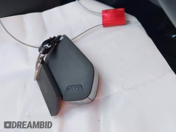 2025 Kia Sorento EX with VIN KNDRJDJH1S5390113, listed as a IAAI auction lot 43316794 with 10,163 mi miles and . Bid and sale history available at DreamBid. Image 11.