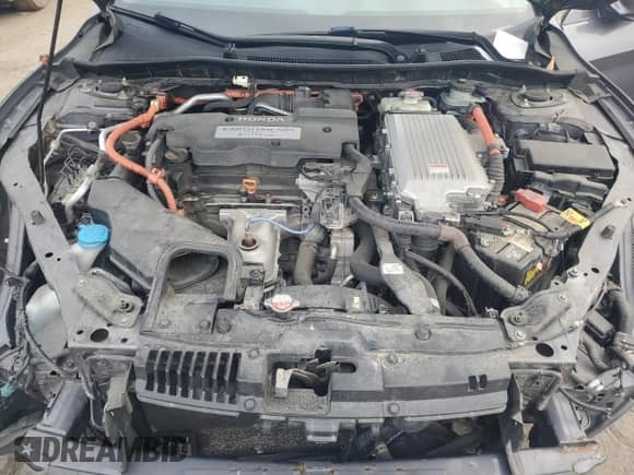 2015 Honda Accord Touring z VIN 1HGCR6F77FA004951, wystawiony jako Copart lot #71885945 z przebiegiem 171 350 mil mil oraz Czysty tytuł • Clean title. Historia ofert i sprzedaży dostępna na DreamBid. Obrazek 11.