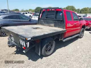 2016 Chevrolet Silverado 2500HD Work Truck с VIN 1GC2KUEG1GZ328324, выставлен на аукционе IAAI как лот 43076383 с пробегом 202 220 миль миль и . История ставок и продаж доступна на DreamBid. Изображение 4.