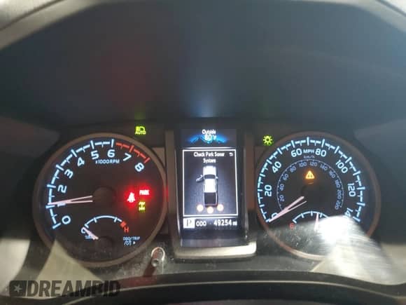 2022 Toyota Tacoma SR с VIN 3TMCZ5AN9NM491585, выставлен на аукционе Copart как лот 70081925 с пробегом 49 254 миль миль и Списание • Salvage title. История ставок и продаж доступна на DreamBid. Изображение 9.