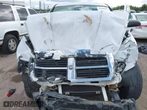 2007 Dodge Dakota SLT with VIN 1D7HE42K17S195895, listed as a IAAI auction lot 43290782 with Not provided miles and . Bid and sale history available at DreamBid. Image 6.