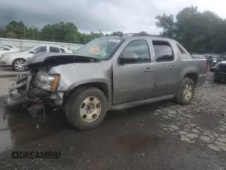 2009 Chevrolet Avalanche 2LT z VIN 3GNEC22J19G276282, wystawiony jako Copart lot #60265305 z przebiegiem 389 555 mil mil oraz Szkoda całkowita • Salvage title. Historia ofert i sprzedaży dostępna na DreamBid. Obrazek 1.