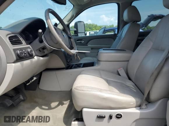 2010 Chevrolet Silverado 1500 LTZ с VIN 3GCRKTE34AG248397, выставлен на аукционе Copart как лот 66549485 с пробегом 179 828 миль миль и Чистый • Clean title. История ставок и продаж доступна на DreamBid. Изображение 7.