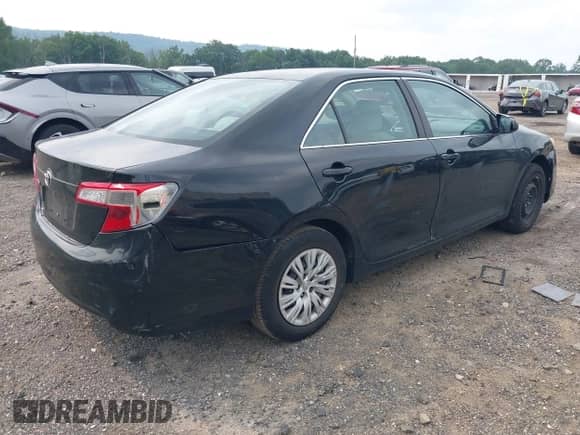 2012 Toyota Camry L z VIN 4T1BF1FKXCU606534, wystawiony jako IAAI lot #42926089 z przebiegiem 237 410 mil mil oraz . Historia ofert i sprzedaży dostępna na DreamBid. Obrazek 4.